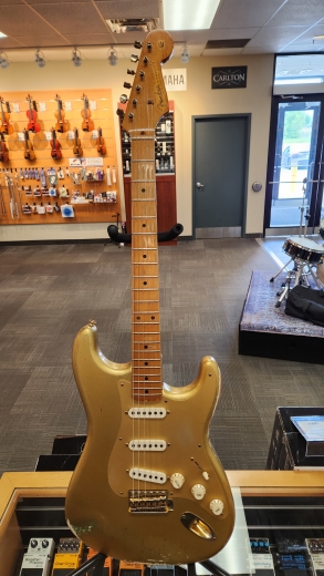Fender Custom Shop - 55' BONE TONE STRAT